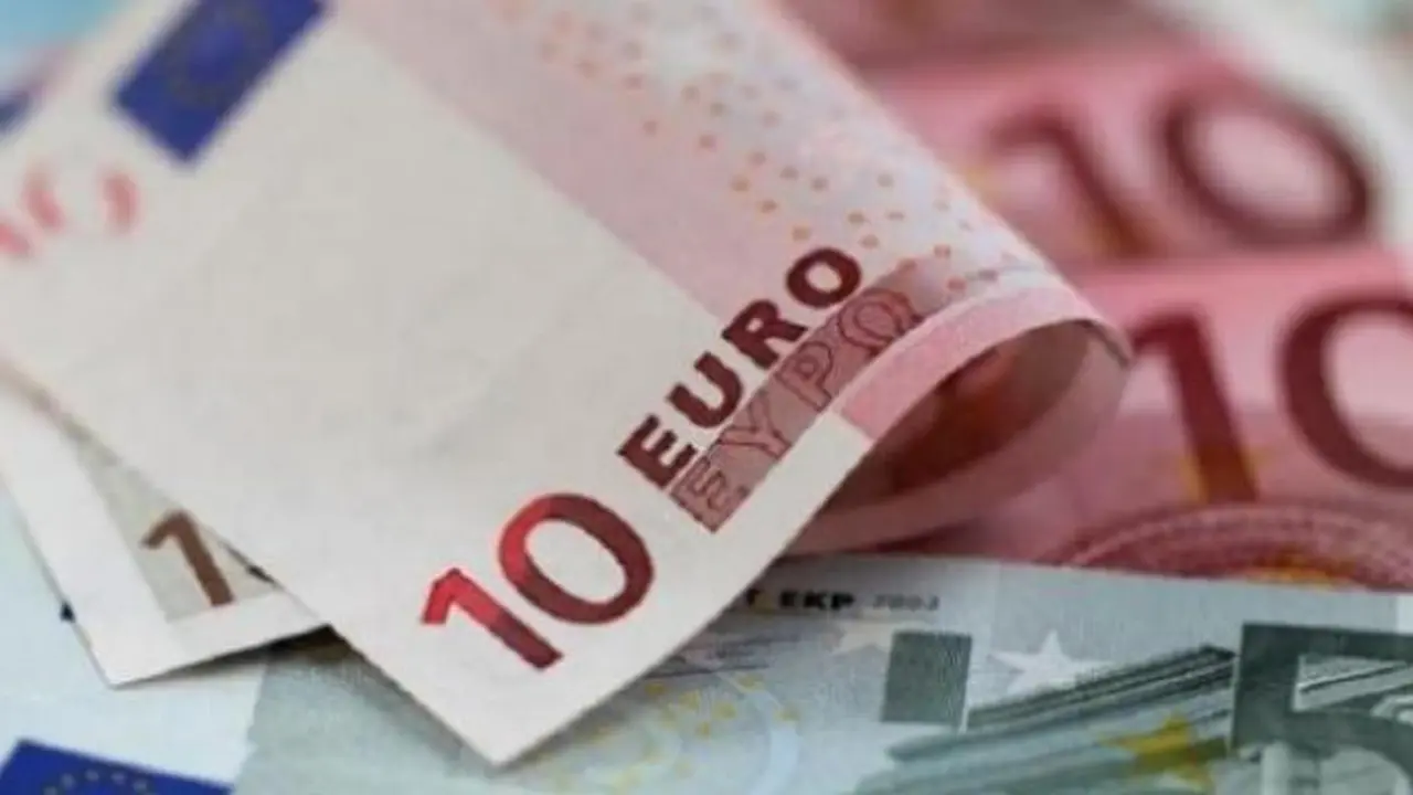 سعر اليورو مقابل الجنيه في ختام معاملات الإثنين 15 يونيو